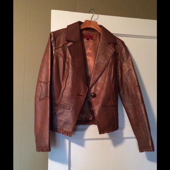 Leather jacket! - Picture 1 of 2