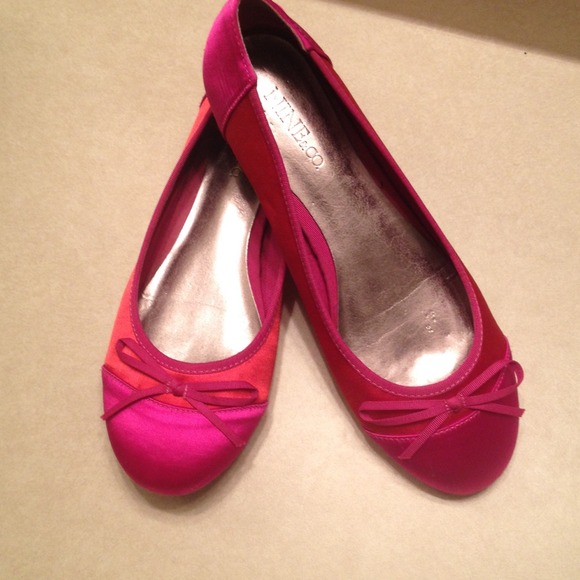 Hot Pink/Bright Orange Flats