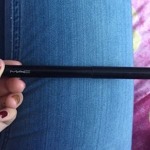Mac pencil liner