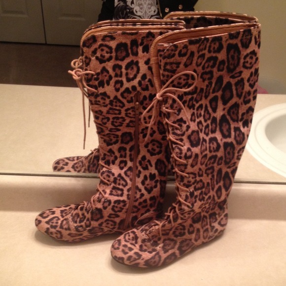 Leopard Print Lace Up Boots