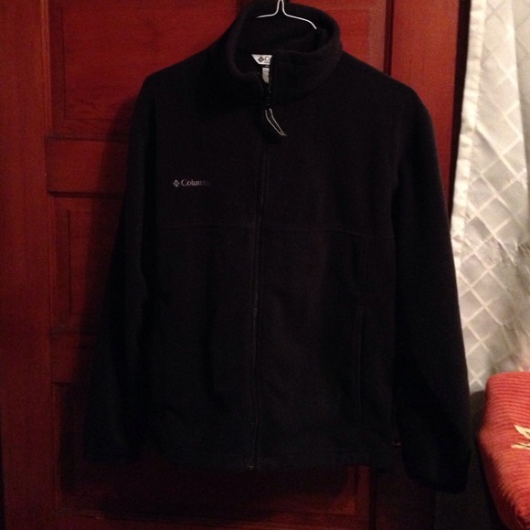 Men's black Columbia fleece