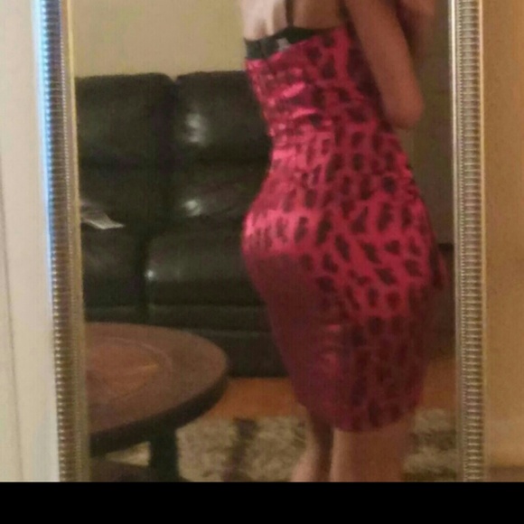 Party dress - Picture 2 of 3