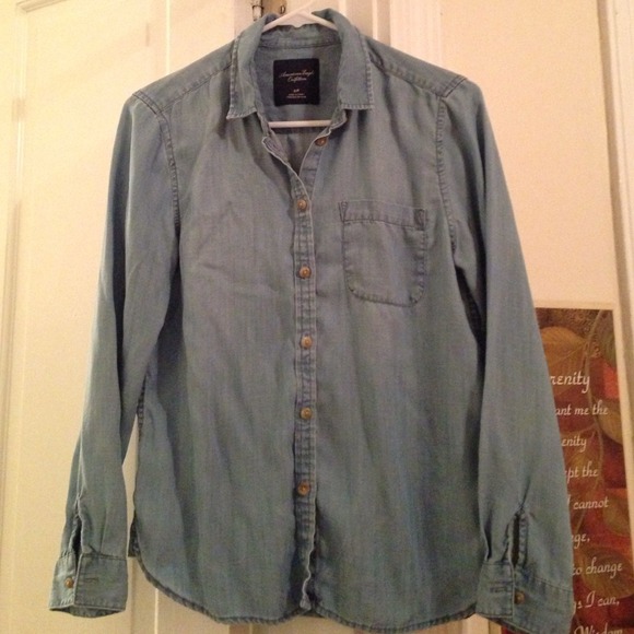 American Eagle chambray shirt