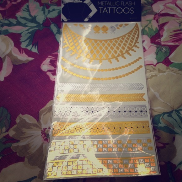 Metallic flash tattoos