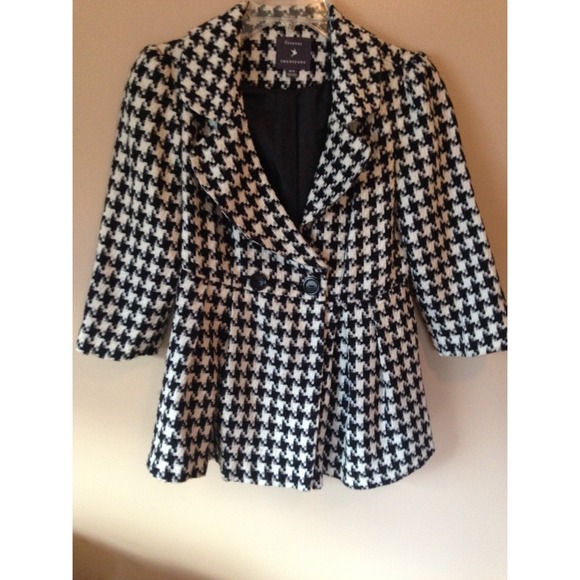 Forever 21 Jackets & Blazers - Houndstooth Print Coat