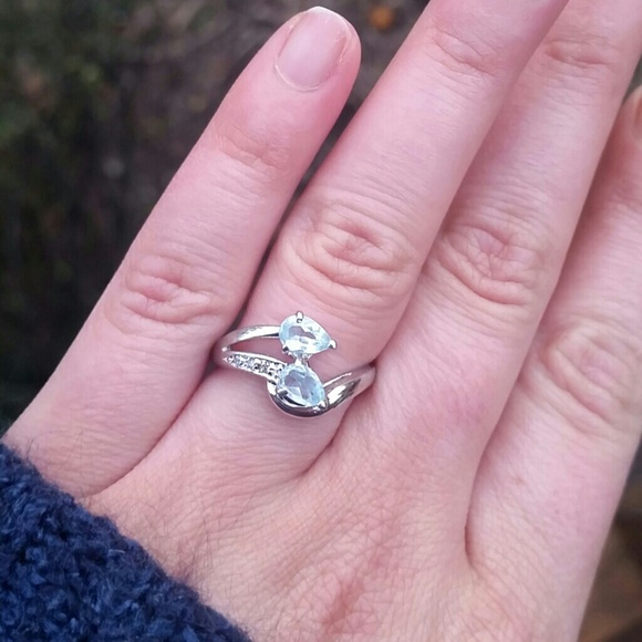 Sterling silver aquamarine and diamond ring