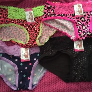 Bundle brand new (4) Underwear