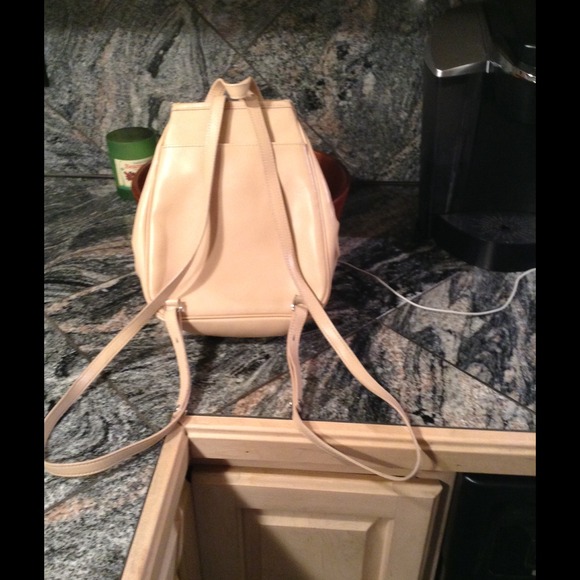 Longchamp authentic small backpack! - Picture 2 of 4