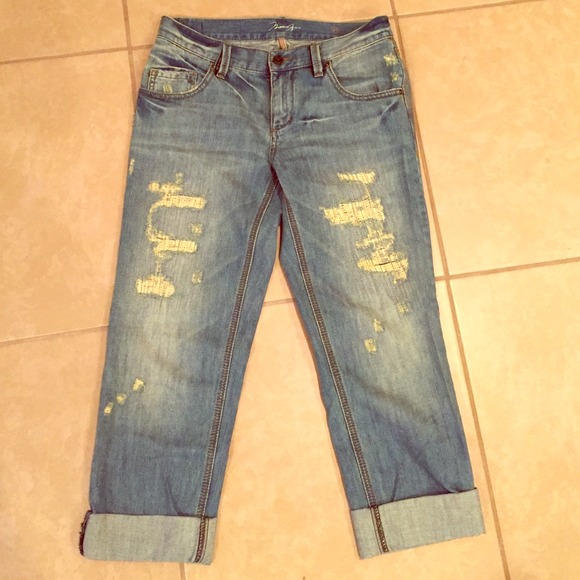 BCBG- Max Azria Capri jeans