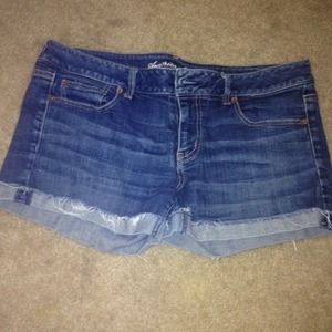 💙American Eagle Shorts💙🔺HOLD for Shohlwein🔺