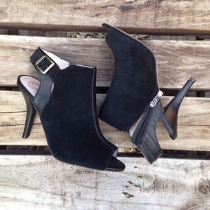 Vince Camuto suede heels