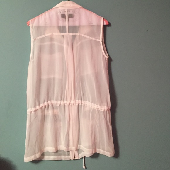 White shirt - Picture 2 of 2