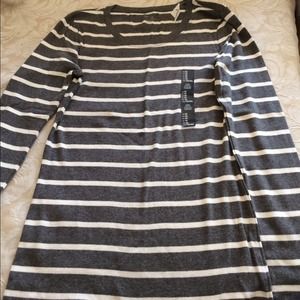 Grey and white long sleeves by gap