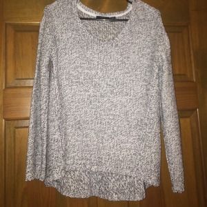 Black/white knitted sweater