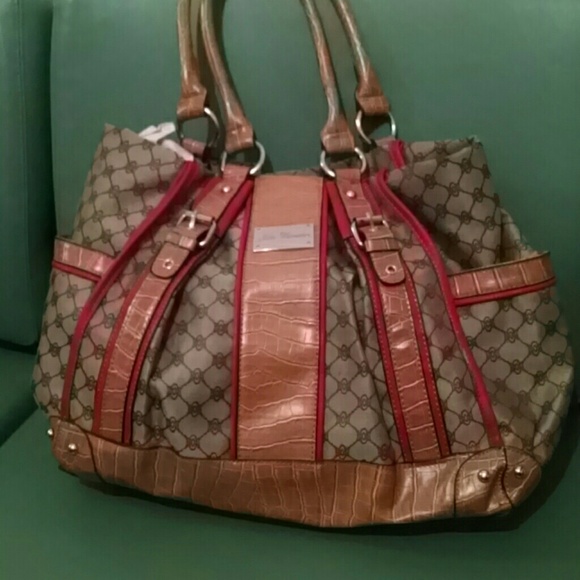Sexy Satchel