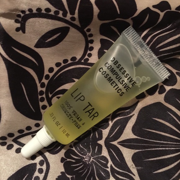 Lip Tar Primer