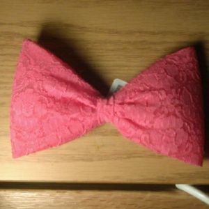 Icing: Clip-in big bow