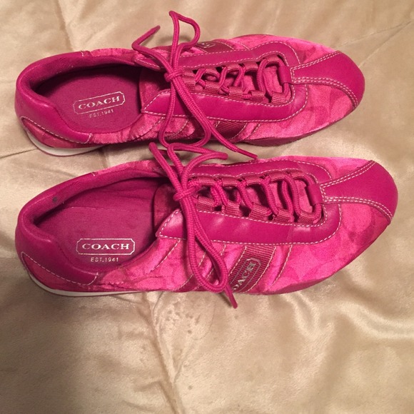 ⭐️Coach Sneakers⭐️