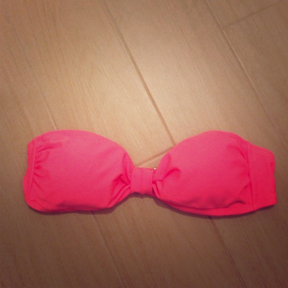Pink Strapless Bikini Top!