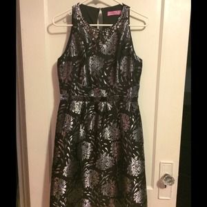 Gorgeous silver & black cocktail dress!