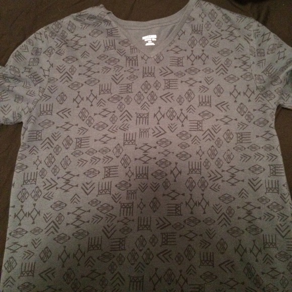 Men's tribal V-neck