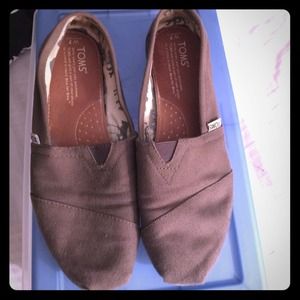Toms for women