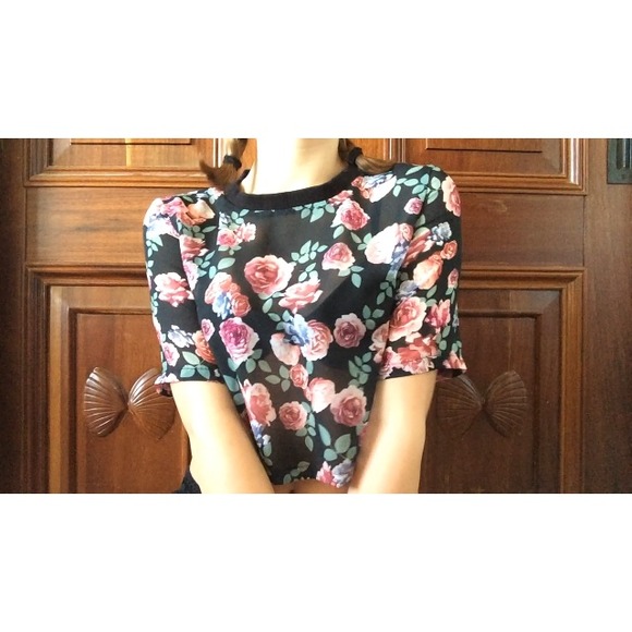 Floral crop top