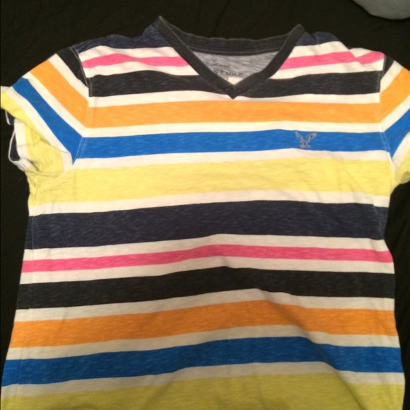 American eagle v-neck men's