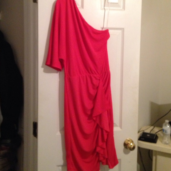 Gorgeous one shoulder Rachel Roy dress