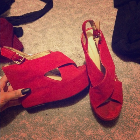 F21 WEDGES