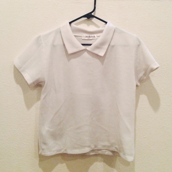 ❌ SOLD ❌White collared shirt