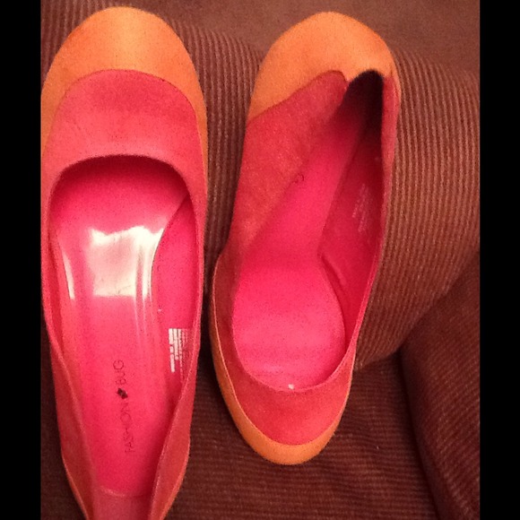 Classic Pumps - Colorful Soft Orange and Pink