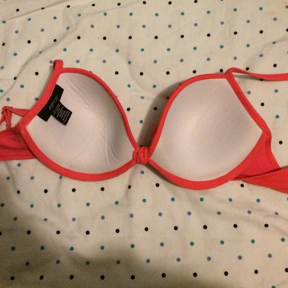 APT 9 bathing suit top! - Picture 2 of 2
