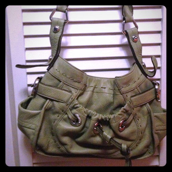Extremely cute medium size purse!!