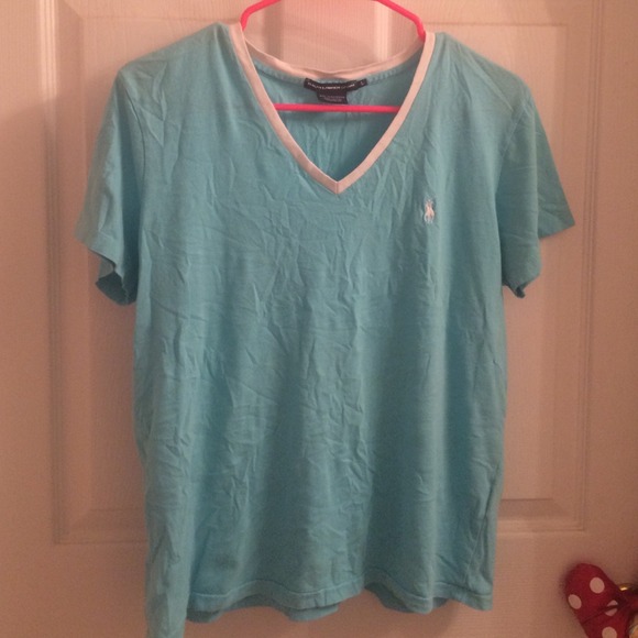 ⛔️DONATED⛔️Ladies Ralph Lauren V neck T shirt