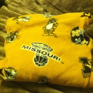 Mizzou snuggie