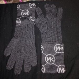 Michael Kors Gloves NWOT