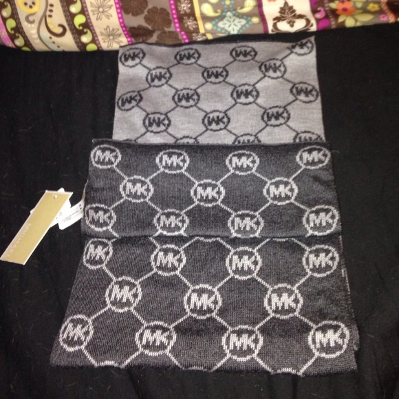 Michael Kors two tone scarf