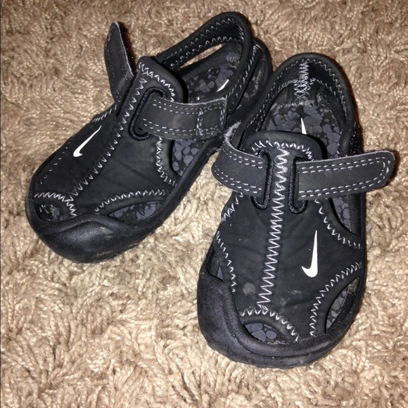 Size 5 nike toddler 5c