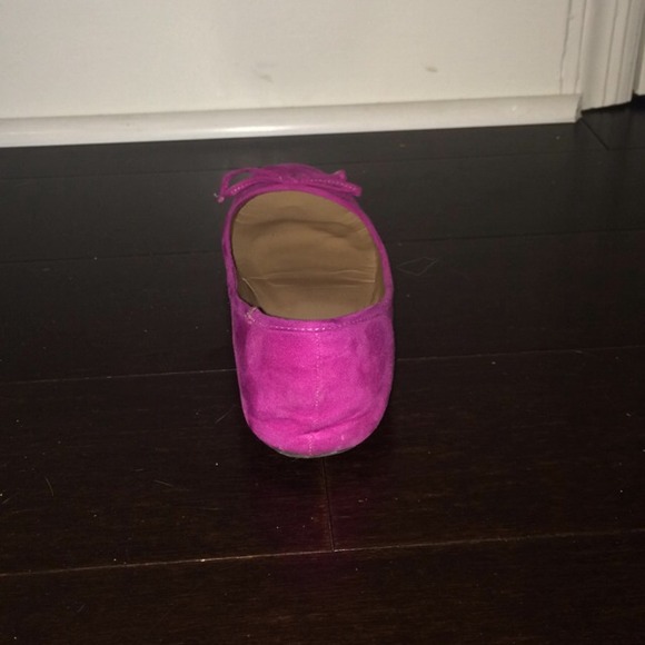 Ann Taylor Suede Fuchsia Flats - Picture 3 of 4
