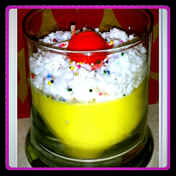 Candle - Picture 1 of 1