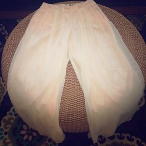 Jennifer Lopez wide leg pants