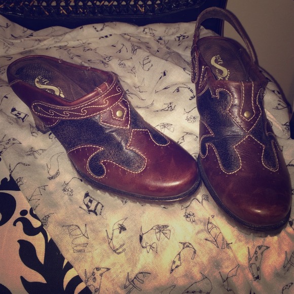 Soft Walk western mules