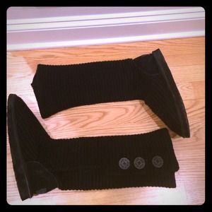 Black cable knit UGGs