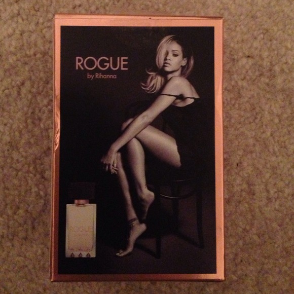 Rogue- by Rihanna - Picture 2 of 3