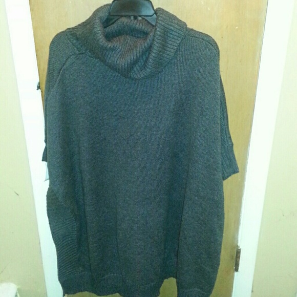 Old Navy New Poncho sweater material
