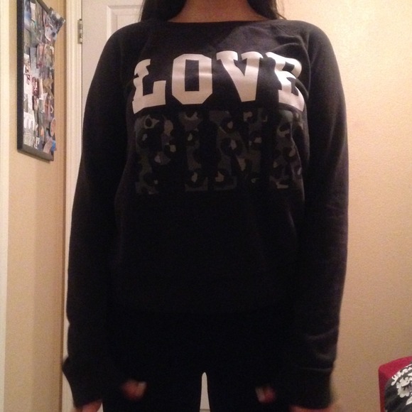 PINK crew neck pullover