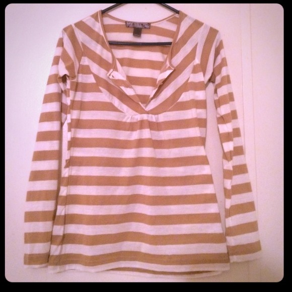 Stripped shirt from Bitten 💕💋