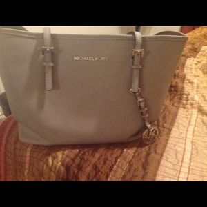 Michael Kors Jet Set purse
