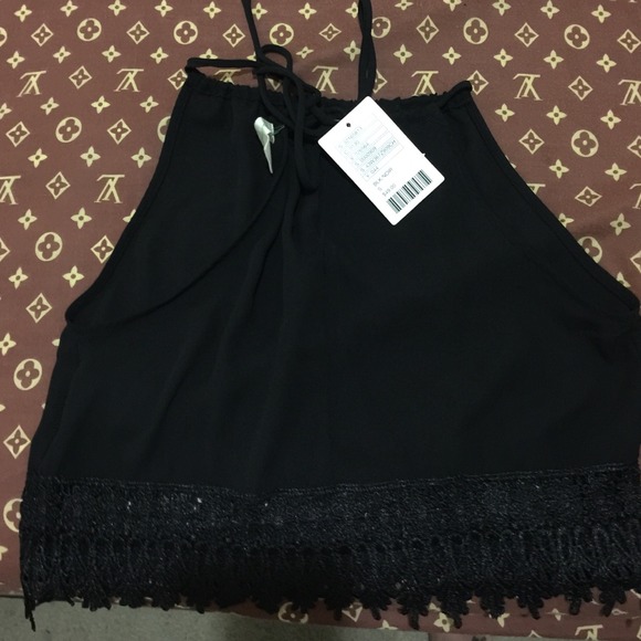 Black cute top - Picture 3 of 3